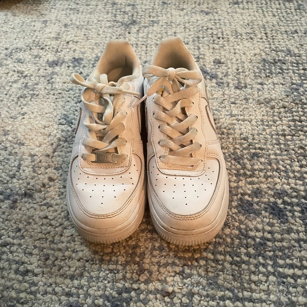 Used white Air Forces